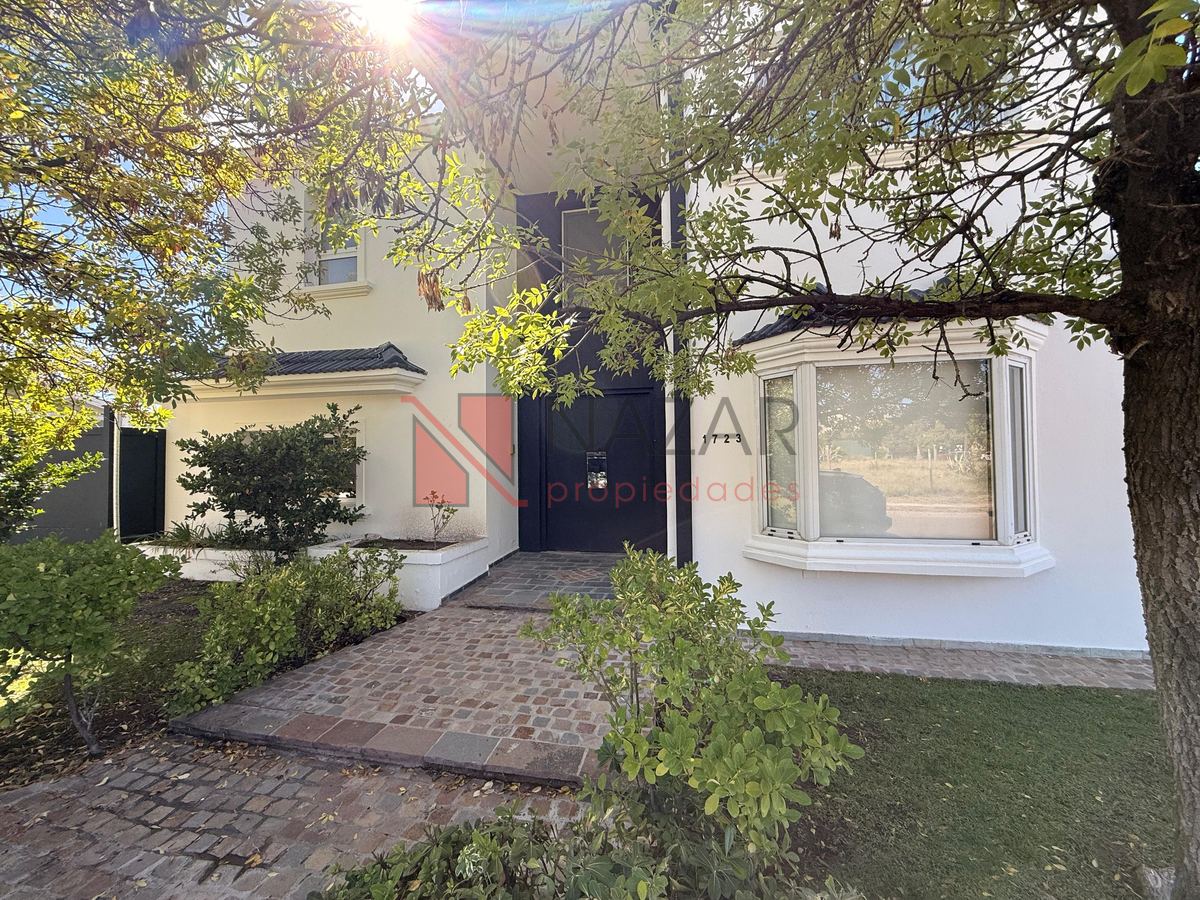 Casa en Alquiler en Godoy Cruz, Mendoza